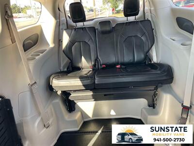 2021 Chrysler Voyager L Wheelchair Van BraunAbility Chrysler Entervan XT - Photo 7 - Sarasota, FL 34232