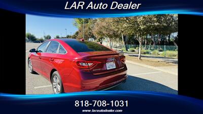 2015 Hyundai SONATA SE   - Photo 5 - Reseda, CA 91335