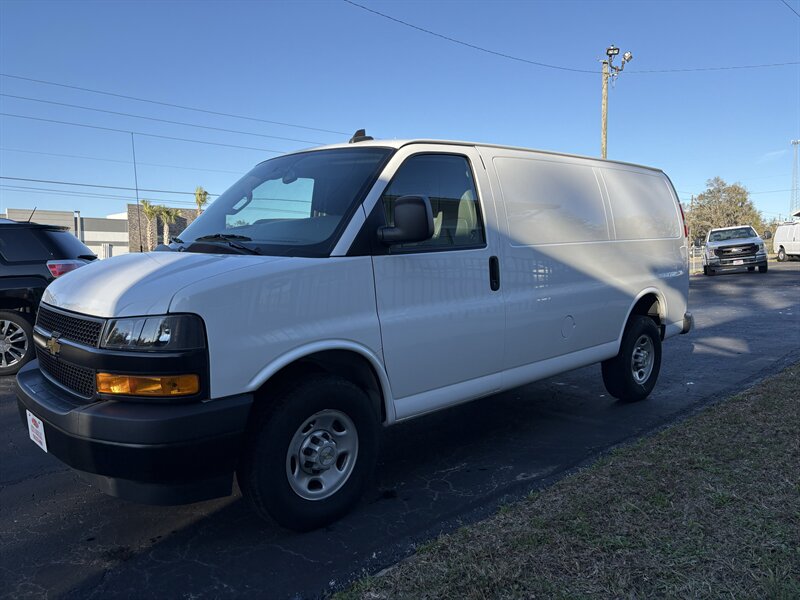2023 Chevrolet Express 2500 - Photo 3 - Lecanto, FL 34461