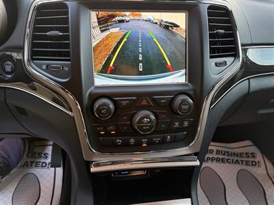 2017 Jeep Grand Cherokee Overland   - Photo 13 - Lecanto, FL 34461