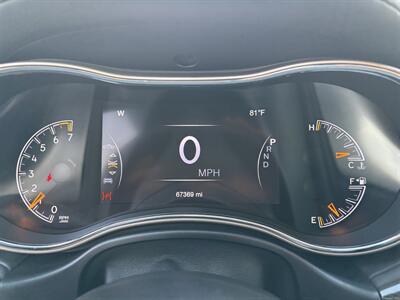 2017 Jeep Grand Cherokee Overland   - Photo 10 - Lecanto, FL 34461