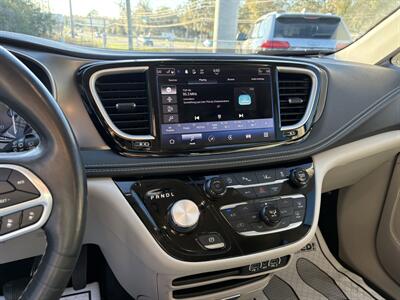 2021 Chrysler Pacifica Touring L - Photo 12 - Lecanto, FL 34461