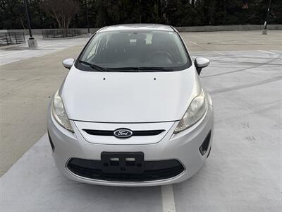 2012 Ford Fiesta SE Hatchback