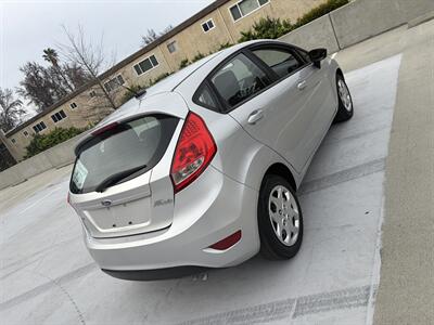 2012 Ford Fiesta SE - Photo 4 - Campbell, CA 95008
