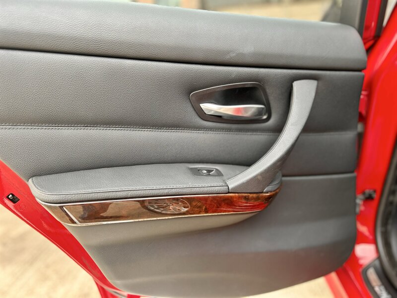 2010 BMW BMW 328i LEATHER ROOF 61K LOW MILES BLUETOOTH YOUTUBE VIDEO   - Photo 57 - Stafford, TX 77477