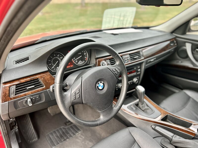 2010 BMW BMW 328i LEATHER ROOF 61K LOW MILES BLUETOOTH YOUTUBE VIDEO   - Photo 42 - Stafford, TX 77477