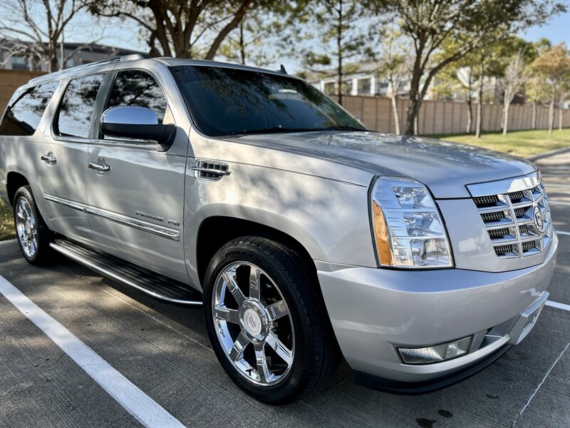 2010 Cadillac Escalade ESV LUXURY AWD DVD HTD & COOL SEATS YOU TUBE VIDEO   - Photo 6 - Stafford, TX 77477