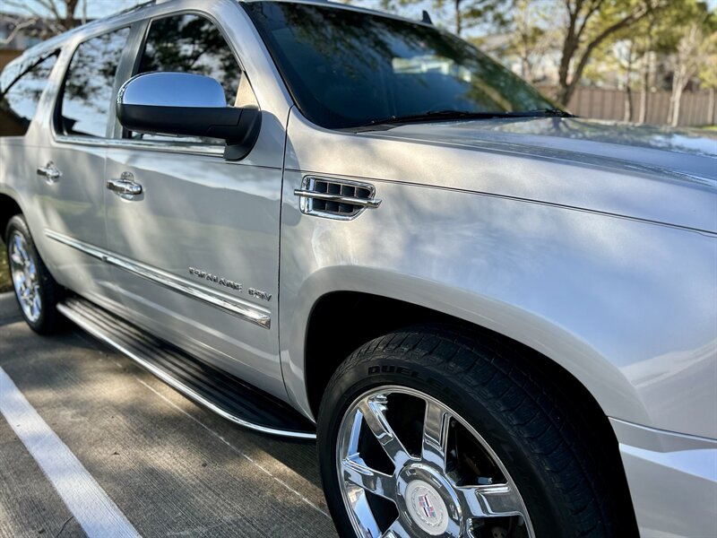 2010 Cadillac Escalade ESV LUXURY AWD DVD HTD & COOL SEATS YOU TUBE VIDEO   - Photo 17 - Stafford, TX 77477
