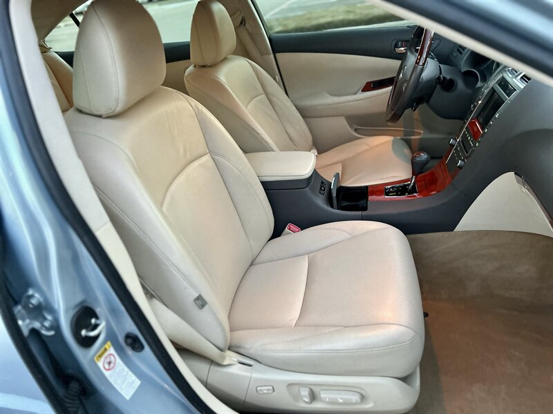 2011 Lexus LEXUS ES 350 NAVIGATION 39K SUPER LOW MILES YOUTUBE VIDEO   - Photo 38 - Stafford, TX 77477