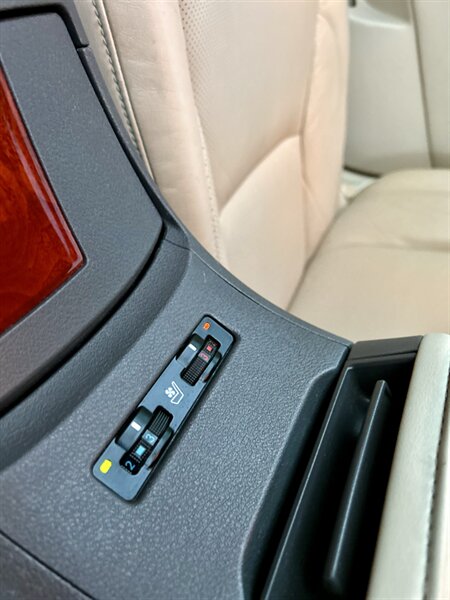 2011 Lexus LEXUS ES 350 NAVIGATION 39K SUPER LOW MILES YOUTUBE VIDEO   - Photo 36 - Stafford, TX 77477