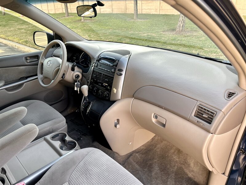 2006 Toyota TOYOTA SIENNA LE SUPER LOW 17K MILES NEW TIRES YOUTUBE VIDEO   - Photo 72 - Stafford, TX 77477