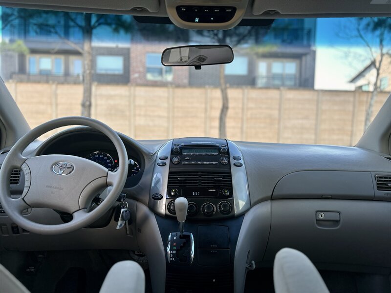 2006 Toyota TOYOTA SIENNA LE SUPER LOW 17K MILES NEW TIRES YOUTUBE VIDEO   - Photo 41 - Stafford, TX 77477