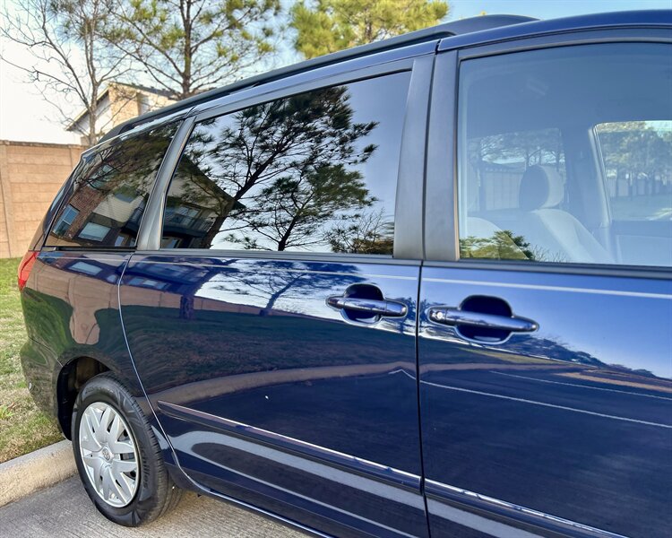 2006 Toyota TOYOTA SIENNA LE SUPER LOW 17K MILES NEW TIRES YOUTUBE VIDEO   - Photo 22 - Stafford, TX 77477