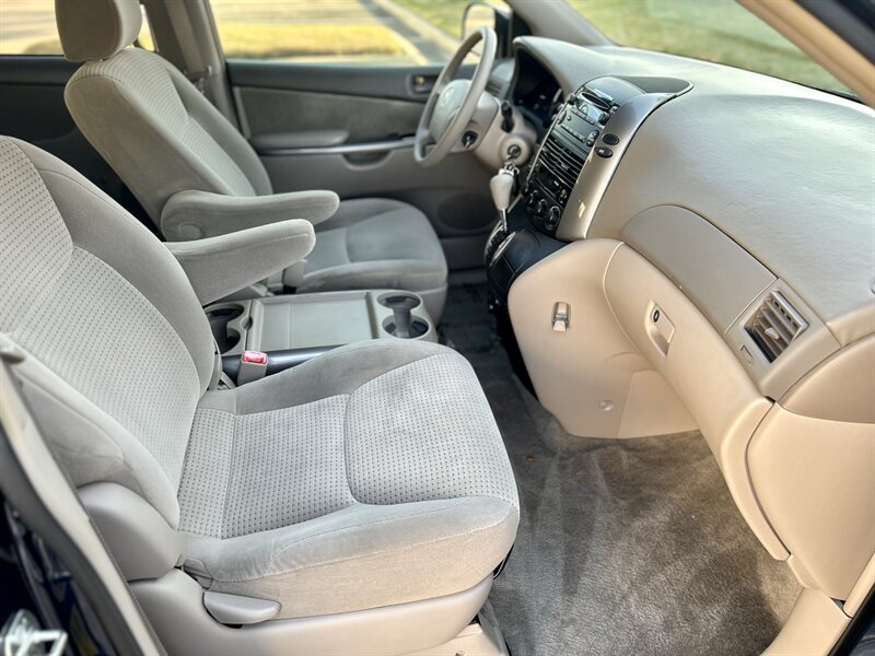 2006 Toyota TOYOTA SIENNA LE SUPER LOW 17K MILES NEW TIRES YOUTUBE VIDEO   - Photo 73 - Stafford, TX 77477