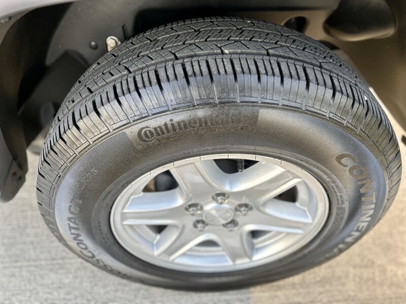 2004 Jeep JEEP LIBERTY SPORT 4X4 TRAIL RATED 3.7L V6 LTHR 4X4 YOUTUBE VIDEO   - Photo 76 - Stafford, TX 77477