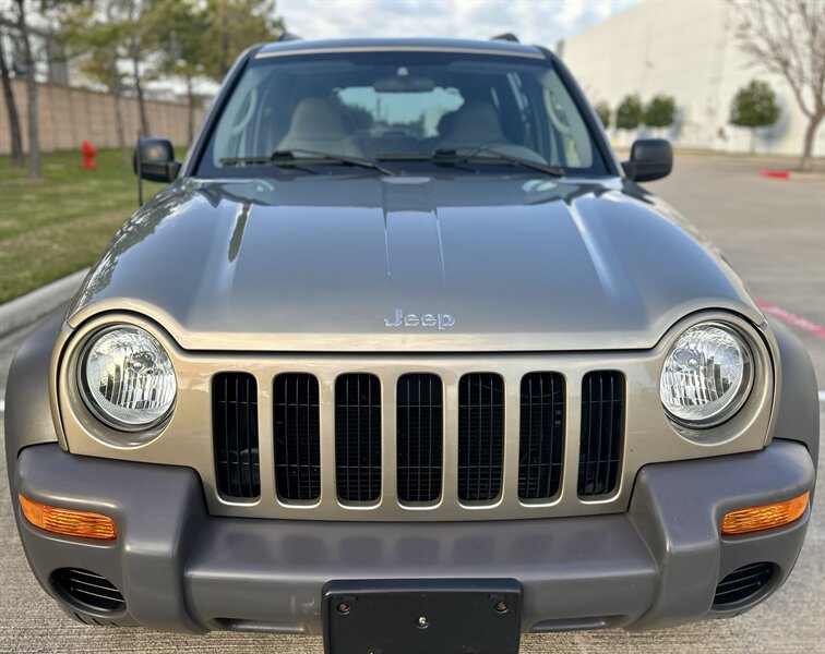 2004 Jeep JEEP LIBERTY SPORT 4X4 TRAIL RATED 3.7L V6 LTHR 4X4 YOUTUBE VIDEO   - Photo 4 - Stafford, TX 77477