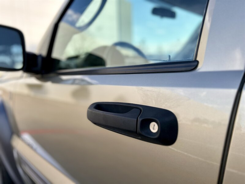 2004 Jeep JEEP LIBERTY SPORT 4X4 TRAIL RATED 3.7L V6 LTHR 4X4 YOUTUBE VIDEO   - Photo 35 - Stafford, TX 77477