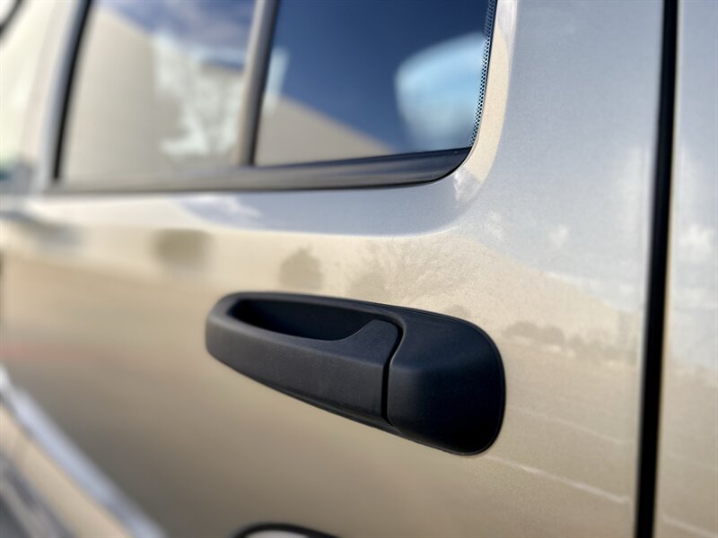 2004 Jeep JEEP LIBERTY SPORT 4X4 TRAIL RATED 3.7L V6 LTHR 4X4 YOUTUBE VIDEO   - Photo 34 - Stafford, TX 77477