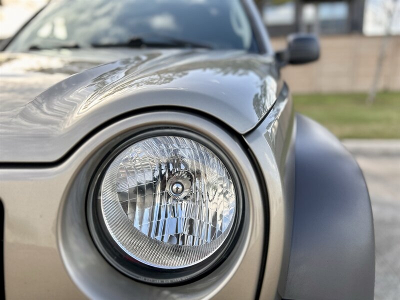 2004 Jeep JEEP LIBERTY SPORT 4X4 TRAIL RATED 3.7L V6 LTHR 4X4 YOUTUBE VIDEO   - Photo 39 - Stafford, TX 77477