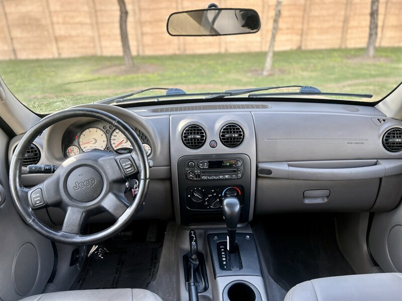 2004 Jeep JEEP LIBERTY SPORT 4X4 TRAIL RATED 3.7L V6 LTHR 4X4 YOUTUBE VIDEO   - Photo 67 - Stafford, TX 77477