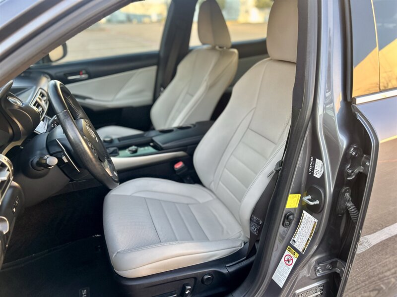 2014 Lexus LEXUS IS 250 F SPORT LEATHER SUNROOF HTD SEATS YOUTUBE VIDEO   - Photo 29 - Stafford, TX 77477