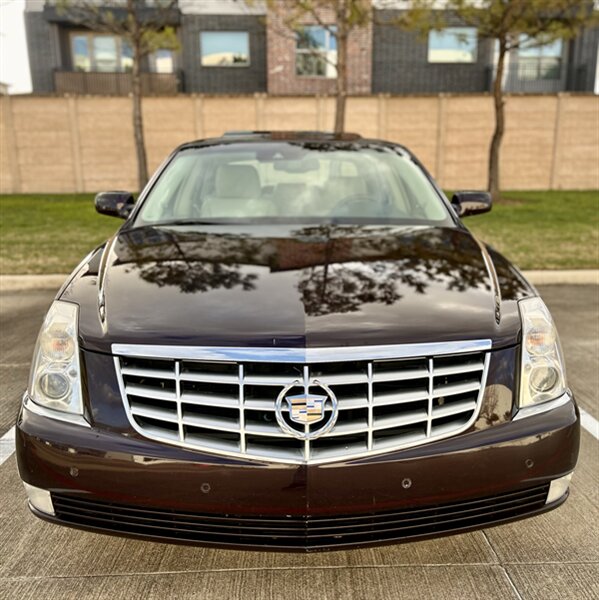 2009 Cadillac CADILLAC DTS PREMIUM LUXURY NAVIGATION SUNROOF YOUTUBE VIDEO   - Photo 3 - Stafford, TX 77477