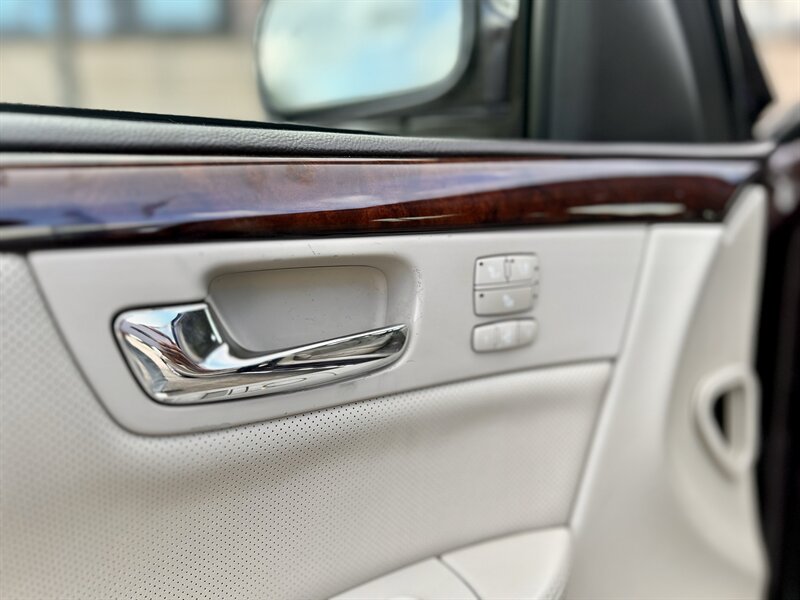 2009 Cadillac CADILLAC DTS PREMIUM LUXURY NAVIGATION SUNROOF YOUTUBE VIDEO   - Photo 48 - Stafford, TX 77477