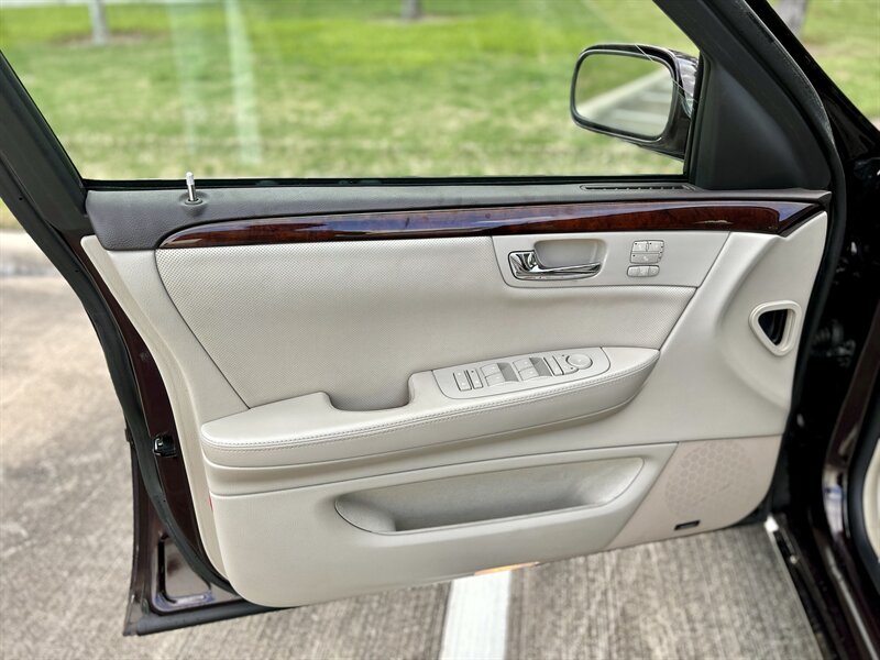 2009 Cadillac CADILLAC DTS PREMIUM LUXURY NAVIGATION SUNROOF YOUTUBE VIDEO   - Photo 42 - Stafford, TX 77477