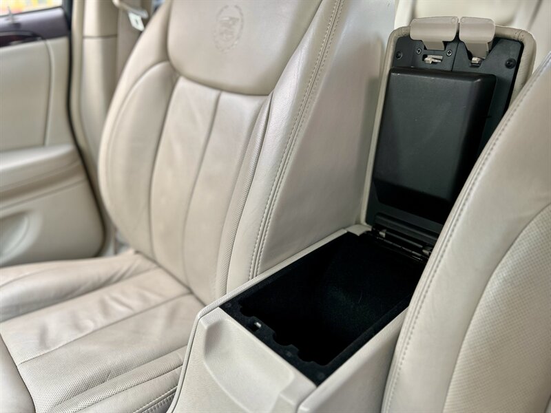 2009 Cadillac CADILLAC DTS PREMIUM LUXURY NAVIGATION SUNROOF YOUTUBE VIDEO   - Photo 58 - Stafford, TX 77477