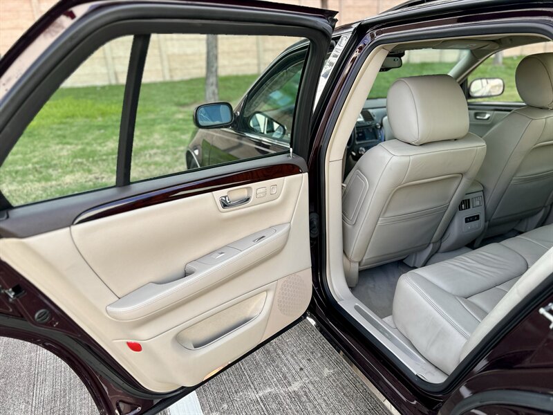 2009 Cadillac CADILLAC DTS PREMIUM LUXURY NAVIGATION SUNROOF YOUTUBE VIDEO   - Photo 62 - Stafford, TX 77477