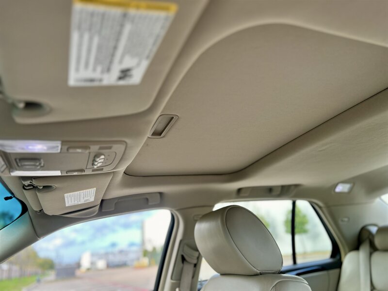 2009 Cadillac CADILLAC DTS PREMIUM LUXURY NAVIGATION SUNROOF YOUTUBE VIDEO   - Photo 55 - Stafford, TX 77477