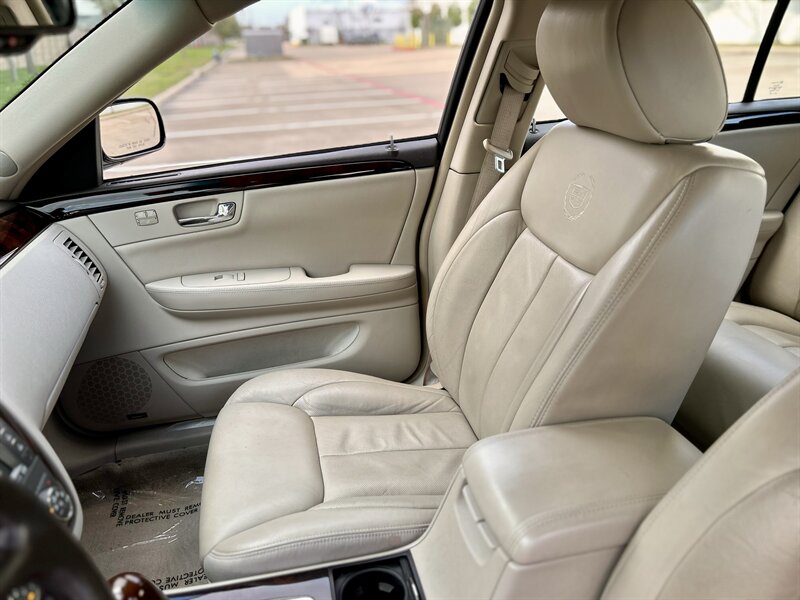 2009 Cadillac CADILLAC DTS PREMIUM LUXURY NAVIGATION SUNROOF YOUTUBE VIDEO   - Photo 47 - Stafford, TX 77477