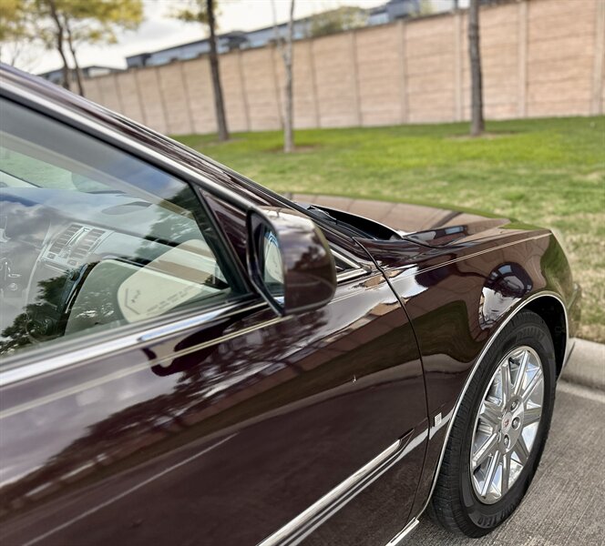 2009 Cadillac CADILLAC DTS PREMIUM LUXURY NAVIGATION SUNROOF YOUTUBE VIDEO   - Photo 36 - Stafford, TX 77477