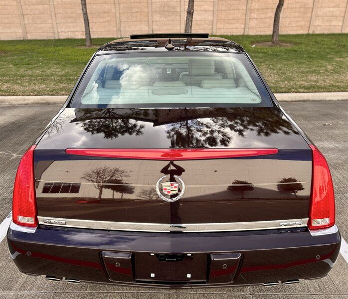 2009 Cadillac CADILLAC DTS PREMIUM LUXURY NAVIGATION SUNROOF YOUTUBE VIDEO   - Photo 15 - Stafford, TX 77477