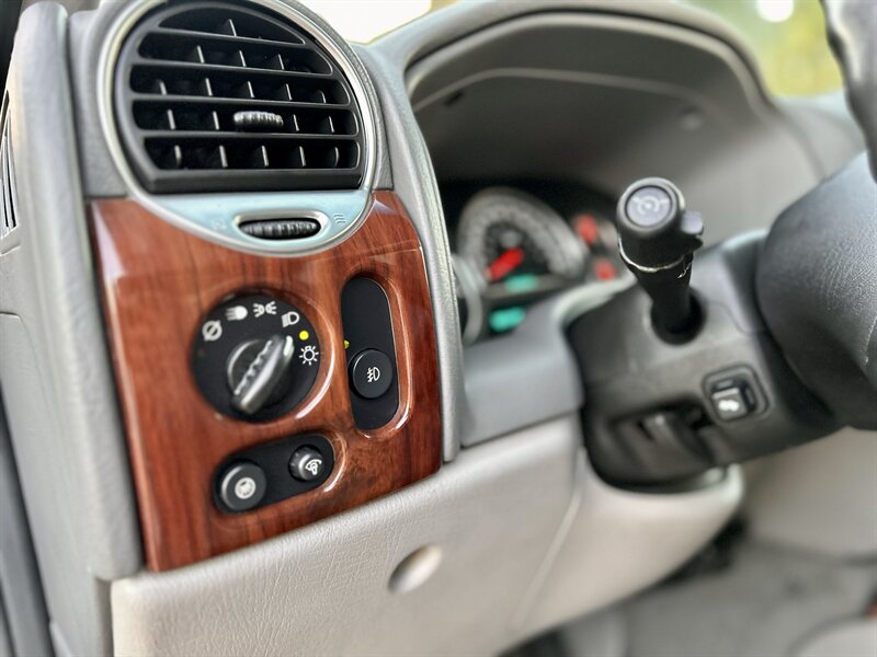 2004 GMC ENVOY XL 7 Passenger SLT 5.3L V8 AWD 290hp 4X4 BABY TAHOE YOUTUBE VIDEO   - Photo 49 - Stafford, TX 77477