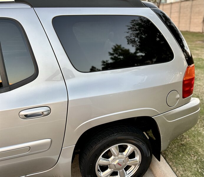 2004 GMC ENVOY XL 7 Passenger SLT 5.3L V8 AWD 290hp 4X4 BABY TAHOE YOUTUBE VIDEO   - Photo 13 - Stafford, TX 77477