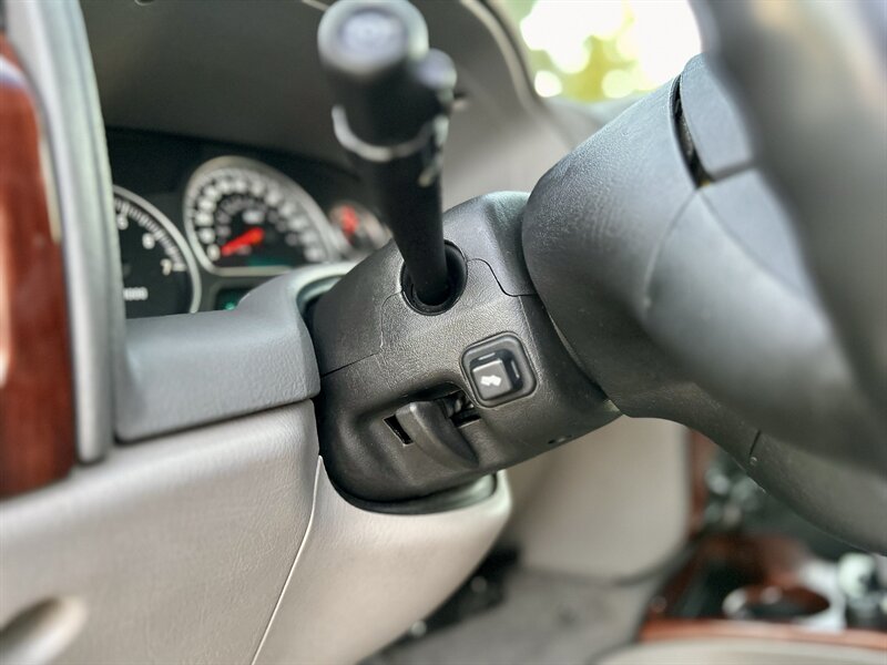 2004 GMC ENVOY XL 7 Passenger SLT 5.3L V8 AWD 290hp 4X4 BABY TAHOE YOUTUBE VIDEO   - Photo 50 - Stafford, TX 77477