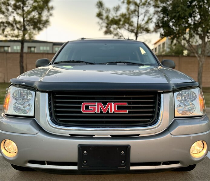 2004 GMC ENVOY XL 7 Passenger SLT 5.3L V8 AWD 290hp 4X4 BABY TAHOE YOUTUBE VIDEO   - Photo 3 - Stafford, TX 77477