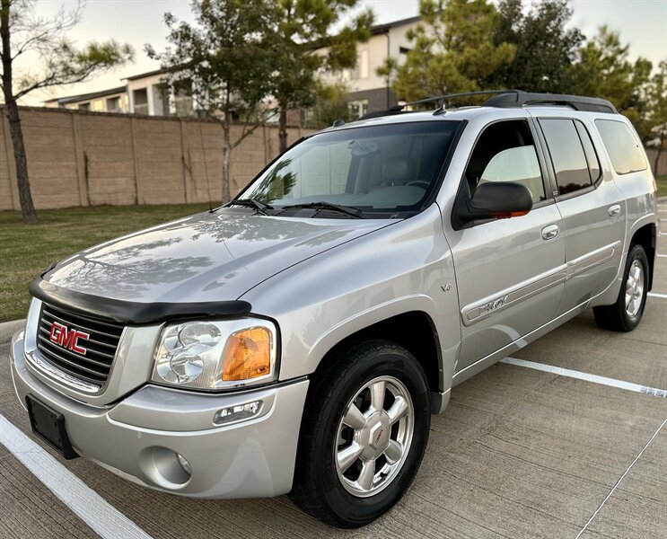 2004 GMC ENVOY XL 7 Passenger SLT 5.3L V8 AWD 290hp 4X4 BABY TAHOE YOUTUBE VIDEO   - Photo 8 - Stafford, TX 77477