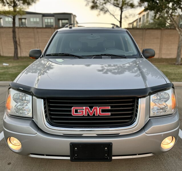 2004 GMC ENVOY XL 7 Passenger SLT 5.3L V8 AWD 290hp 4X4 BABY TAHOE YOUTUBE VIDEO   - Photo 2 - Stafford, TX 77477
