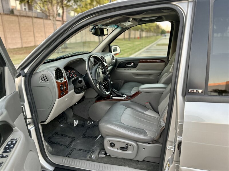 2004 GMC ENVOY XL 7 Passenger SLT 5.3L V8 AWD 290hp 4X4 BABY TAHOE YOUTUBE VIDEO   - Photo 47 - Stafford, TX 77477