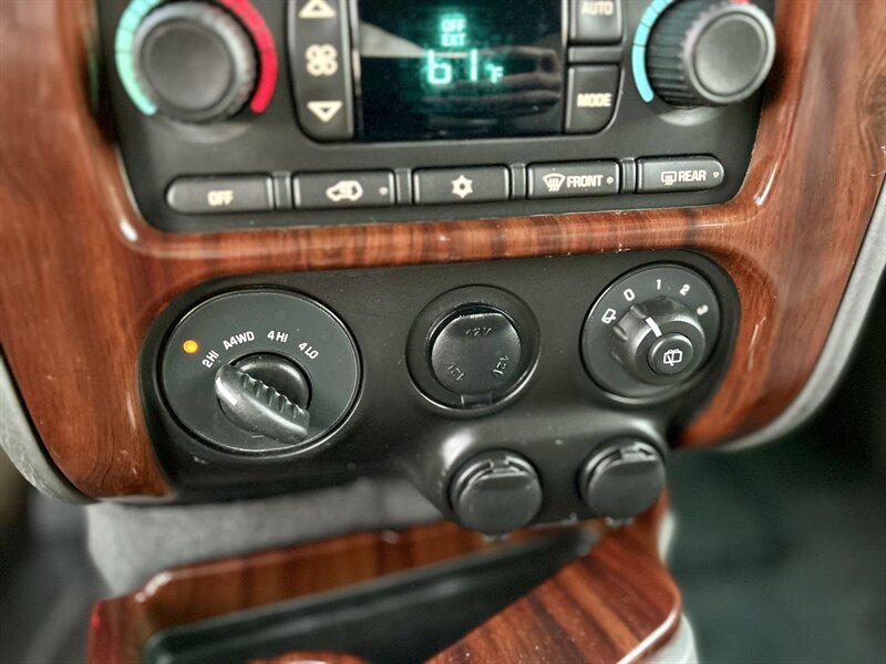 2004 GMC ENVOY XL 7 Passenger SLT 5.3L V8 AWD 290hp 4X4 BABY TAHOE YOUTUBE VIDEO   - Photo 56 - Stafford, TX 77477