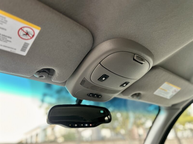 2004 GMC ENVOY XL 7 Passenger SLT 5.3L V8 AWD 290hp 4X4 BABY TAHOE YOUTUBE VIDEO   - Photo 60 - Stafford, TX 77477