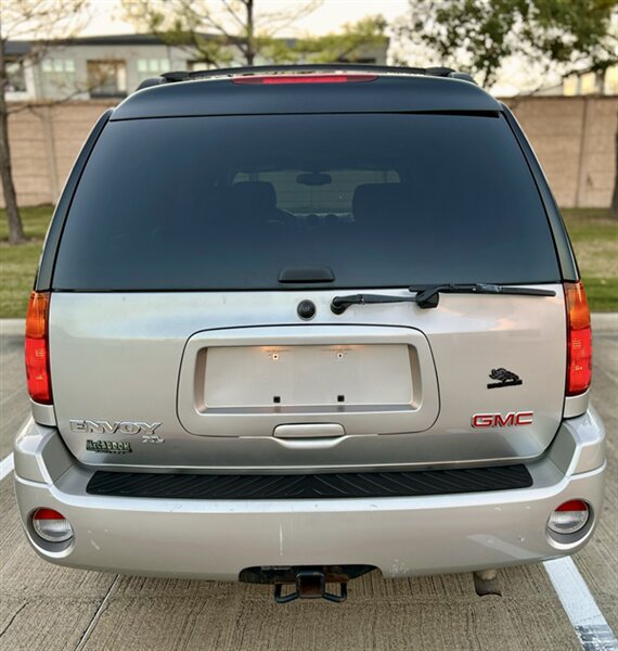 2004 GMC ENVOY XL 7 Passenger SLT 5.3L V8 AWD 290hp 4X4 BABY TAHOE YOUTUBE VIDEO   - Photo 24 - Stafford, TX 77477