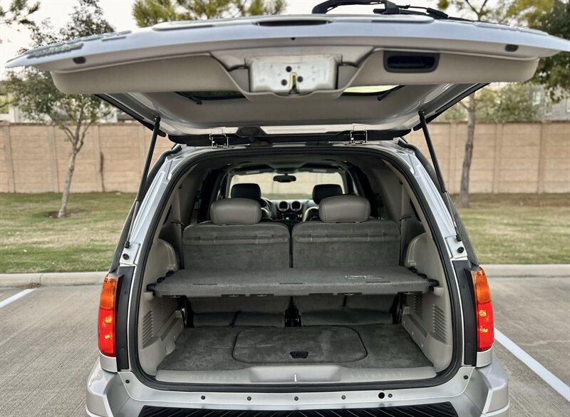 2004 GMC ENVOY XL 7 Passenger SLT 5.3L V8 AWD 290hp 4X4 BABY TAHOE YOUTUBE VIDEO   - Photo 82 - Stafford, TX 77477