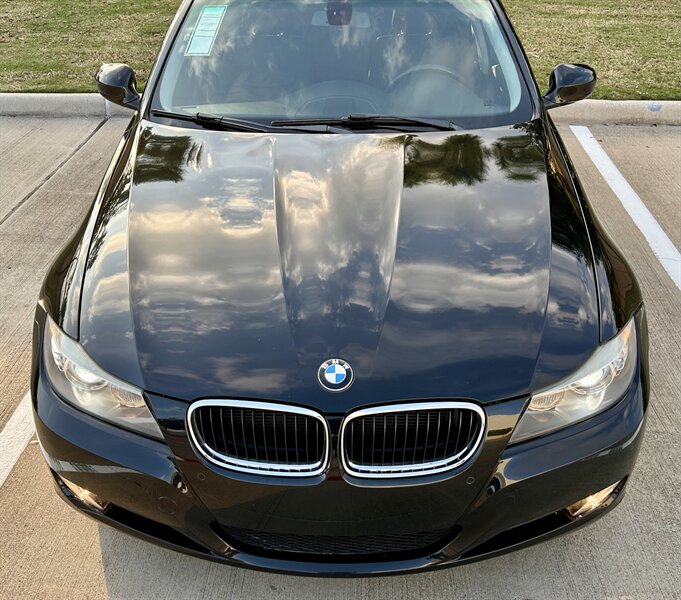 2011 BMW 328i YouTube VIDEO  6-SPEED MANUAL TRANSMISSION RARE  88K LOW MILES - Photo 9 - Stafford, TX 77477