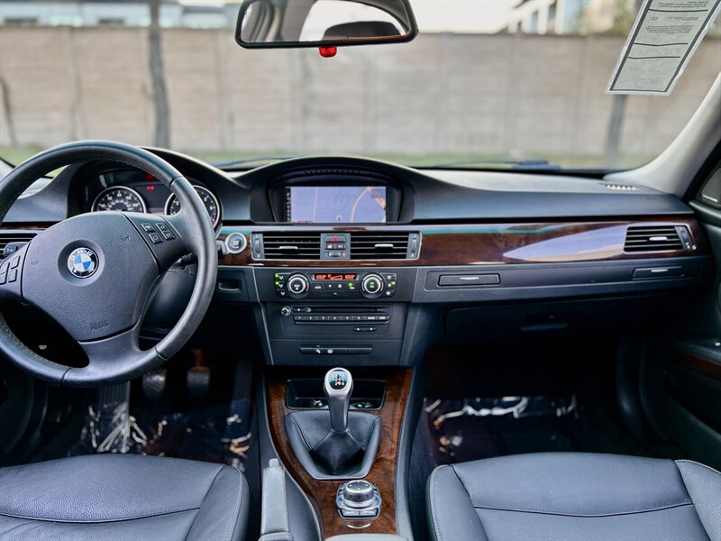 2011 BMW 328i YouTube VIDEO  6-SPEED MANUAL TRANSMISSION RARE  88K LOW MILES - Photo 39 - Stafford, TX 77477