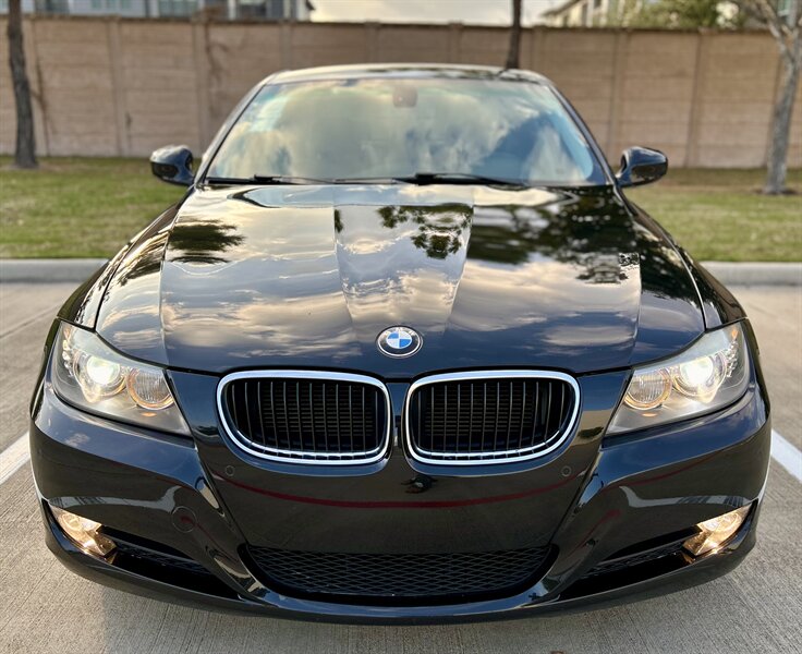 2011 BMW 328i YouTube VIDEO  6-SPEED MANUAL TRANSMISSION RARE  88K LOW MILES - Photo 10 - Stafford, TX 77477