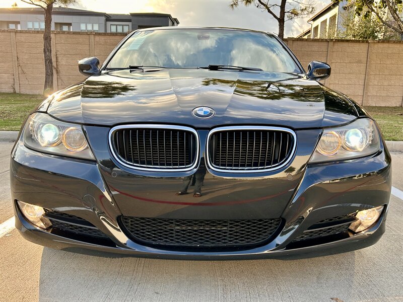 2011 BMW 328i YouTube VIDEO  6-SPEED MANUAL TRANSMISSION RARE  88K LOW MILES - Photo 8 - Stafford, TX 77477