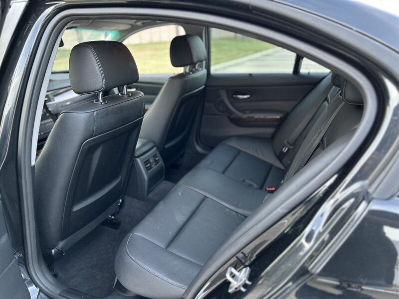 2011 BMW 328i YouTube VIDEO  6-SPEED MANUAL TRANSMISSION RARE  88K LOW MILES - Photo 47 - Stafford, TX 77477